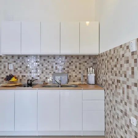 With A Parking Space - Torovi - - Pedinka, - 18577 Apartment *