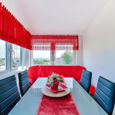 Apartment With A Parking Space - Torovi - - Pedinka, - 18577 Vir