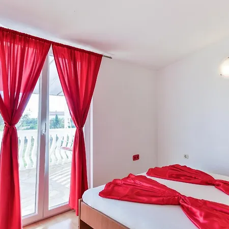 With A Parking Space - Torovi - - Pedinka, - 18577 Apartment