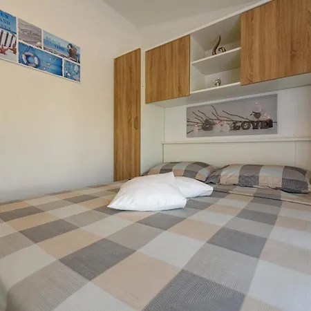 With Parking Space - Torovi - - Pedinka, - 18577 公寓 *
