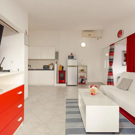 With Parking Space - Torovi - - Pedinka, - 18577 * 维尔