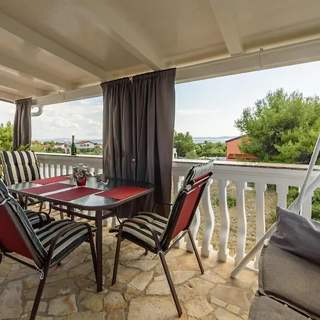 With Parking Space - Torovi - - Pedinka, - 18577 Apartman