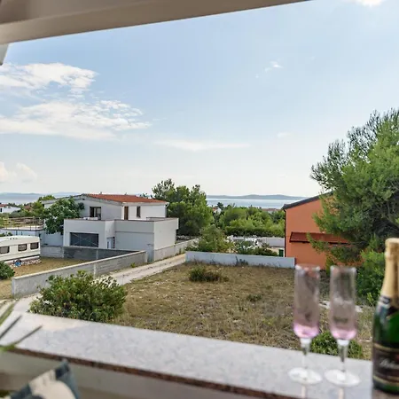 With Parking Space - Torovi - - Pedinka, - 18577 Apartman