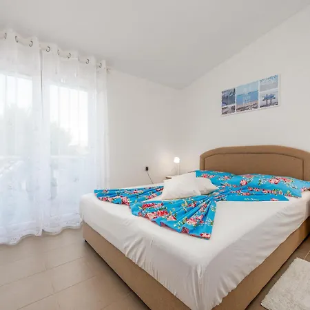 With Parking Space - Torovi - - Pedinka, - 18577 Apartman