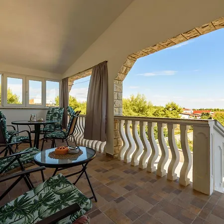 With Parking Space - Torovi - - Pedinka, - 18577 Apartman *