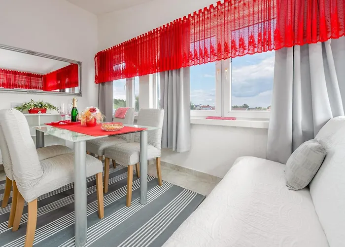 With Parking Space - Torovi - - Pedinka, - 18577