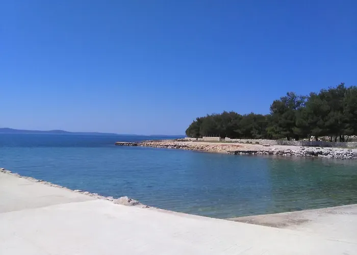 With Parking Space - Torovi - - Pedinka, - 18577 * Vir