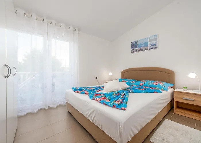 With Parking Space - Torovi - - Pedinka, - 18577 Apartman